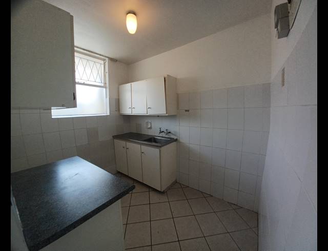 1.5 BEDROOM APARTMENT TO LET IN MORNINGSIDE